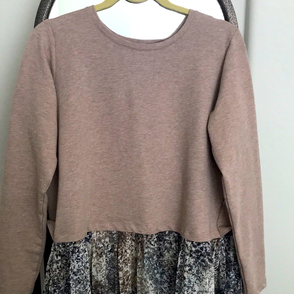 Logo knit top